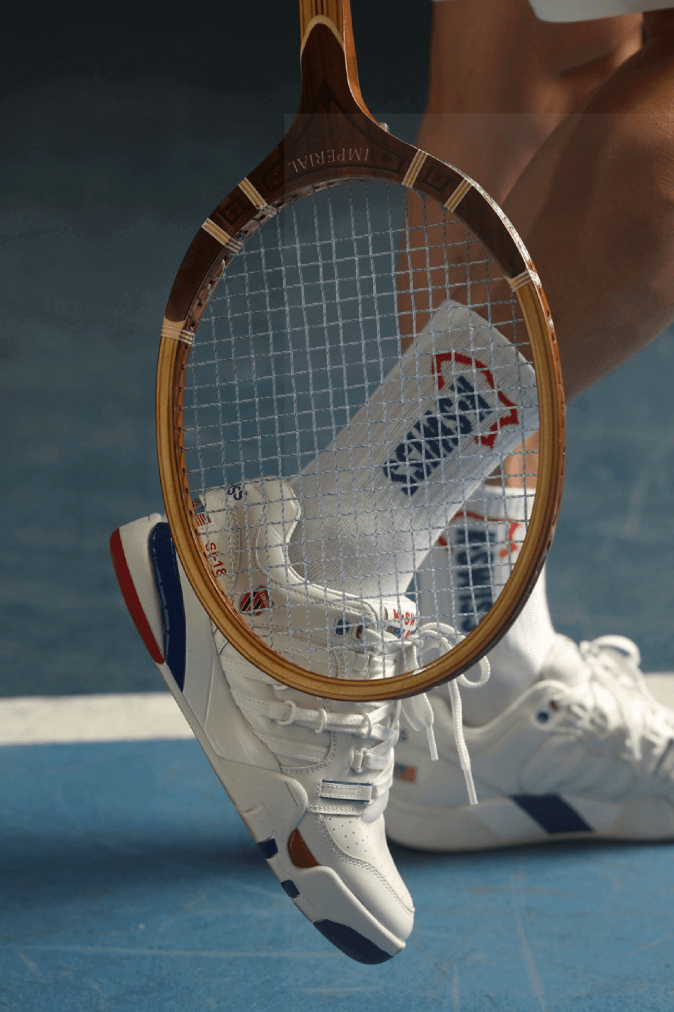 04440 - 124 - M | SI - 18 INTERNATIONAL C | BRIGHT WHITE/CLASSIC BLUE/RED - K - Swiss US - FOOTWEAR
