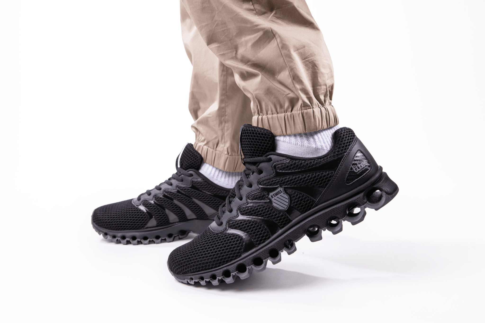 07112-011-M | TUBES 200 | BLACK/CHARCOAL - K-Swiss US FOOTWEAR