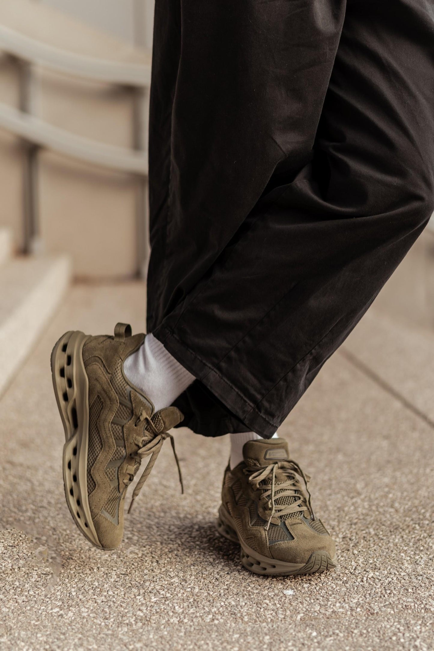 09445-370-M | TUBES LITE RMX | BURNT OLIVE/GRAPE LEAF