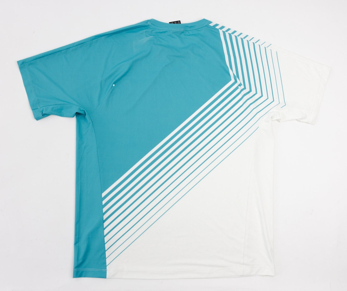 1013230 - 101 | RBLV '26 MATCH SHIRT | GREEN/WHITE - K - Swiss US - APPAREL
